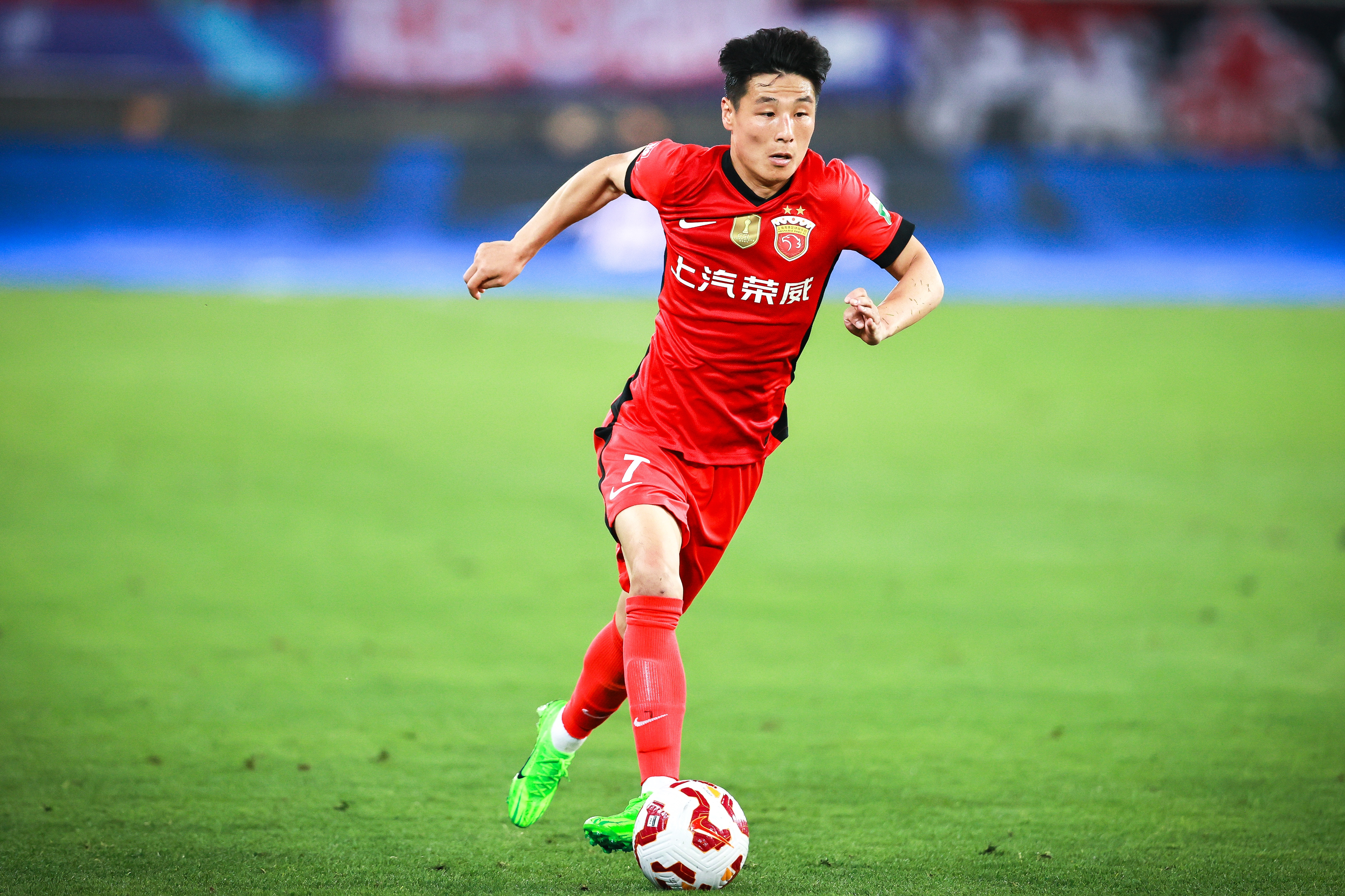 c7娱乐官网-东体：武磊去年6月做了膝盖微骨折手术，欧洲豪门信任的医生主刀